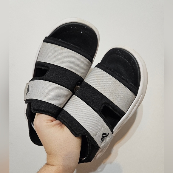 Adidas Mehana Sandals Size 3 - Picture 2 of 7